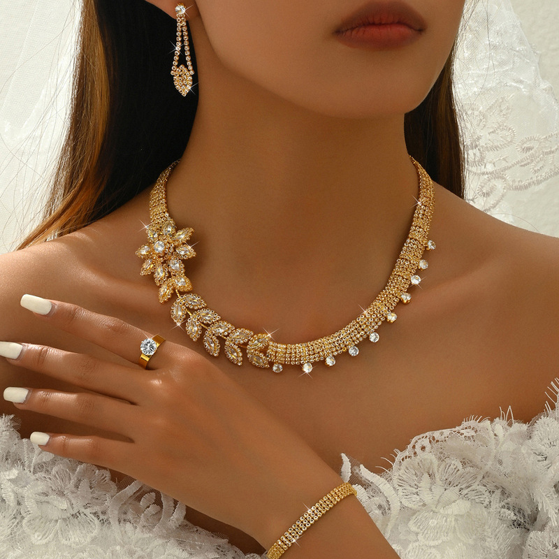 Gold-Plated Jewelry Set Indian Dubai Jewelry Loose Diamond Zircon Necklace Bracelet Ring Earring Set in Stock