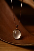 Natural jade jade light Russian glass simple classic inlaid pigeon egg pendant