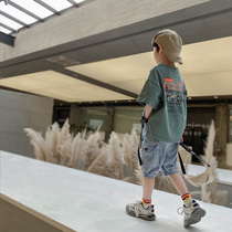 Boy Short Sleeve T-shirt Tide 2022 Summer Childrens handsome Summer clothes Han edition CUHK Tong Yang Gas Relaxed Child Clothing