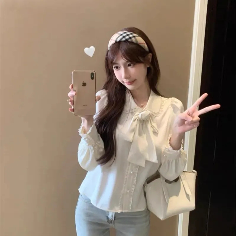 Floral Lapel Long-Sleeved Shirt for Women, Autumn Lace Splicing Loose Shirt, Blue Elegant and Beautiful Top Floral Lapel Long-Sleeved Shirt for Women, Autumn Lace Splicing Loose Shirt, Blue Elegant and Beautiful Top
