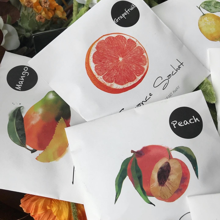 Wardrobe small sachets ~ marinate all the wardrobes F210247