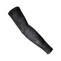 DAIWA Fishing Specialty Product Official Slim Arm Cover LDA-8122 PAINTER BLACK L