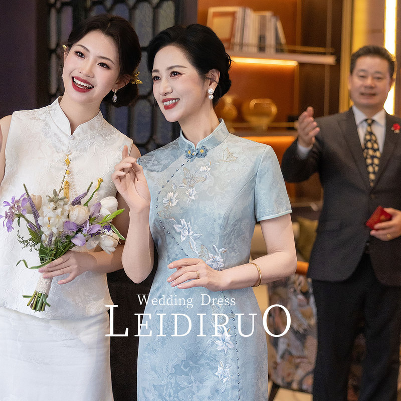 Letai Ruo's 2026 Cloud Evening Dress for the Mother of the Bride, New Chinese-Style Improved Cheongsam, Elegant and High-End Attire for the Mother-In-Law