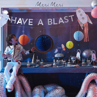 Merimeri Space-Themed Party Decorations for a Boy's First Birthday Scene Setup Astronaut Spaceship Creativity