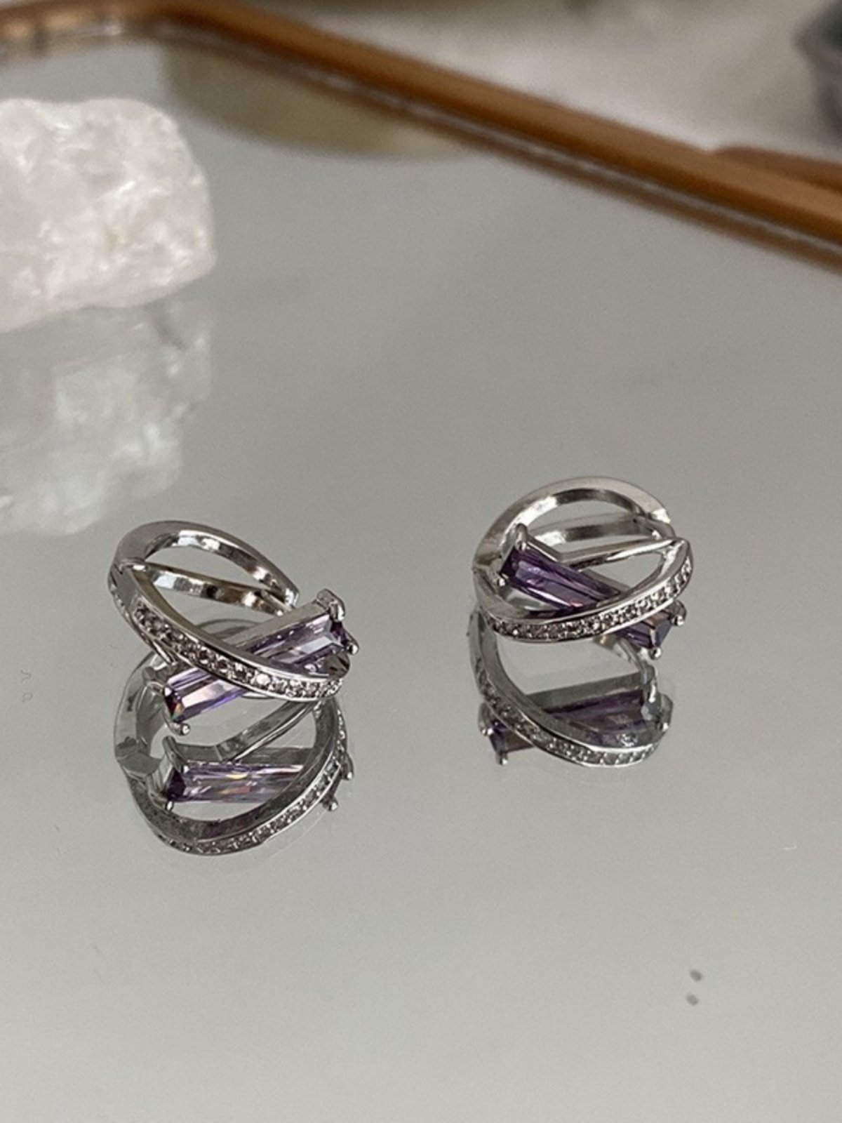 Earrings for Men, Niche Design, High-End Minimalist Style, Men's Stud Earrings, Cool and Unique Personality, Purple Men's Ear Jewelry