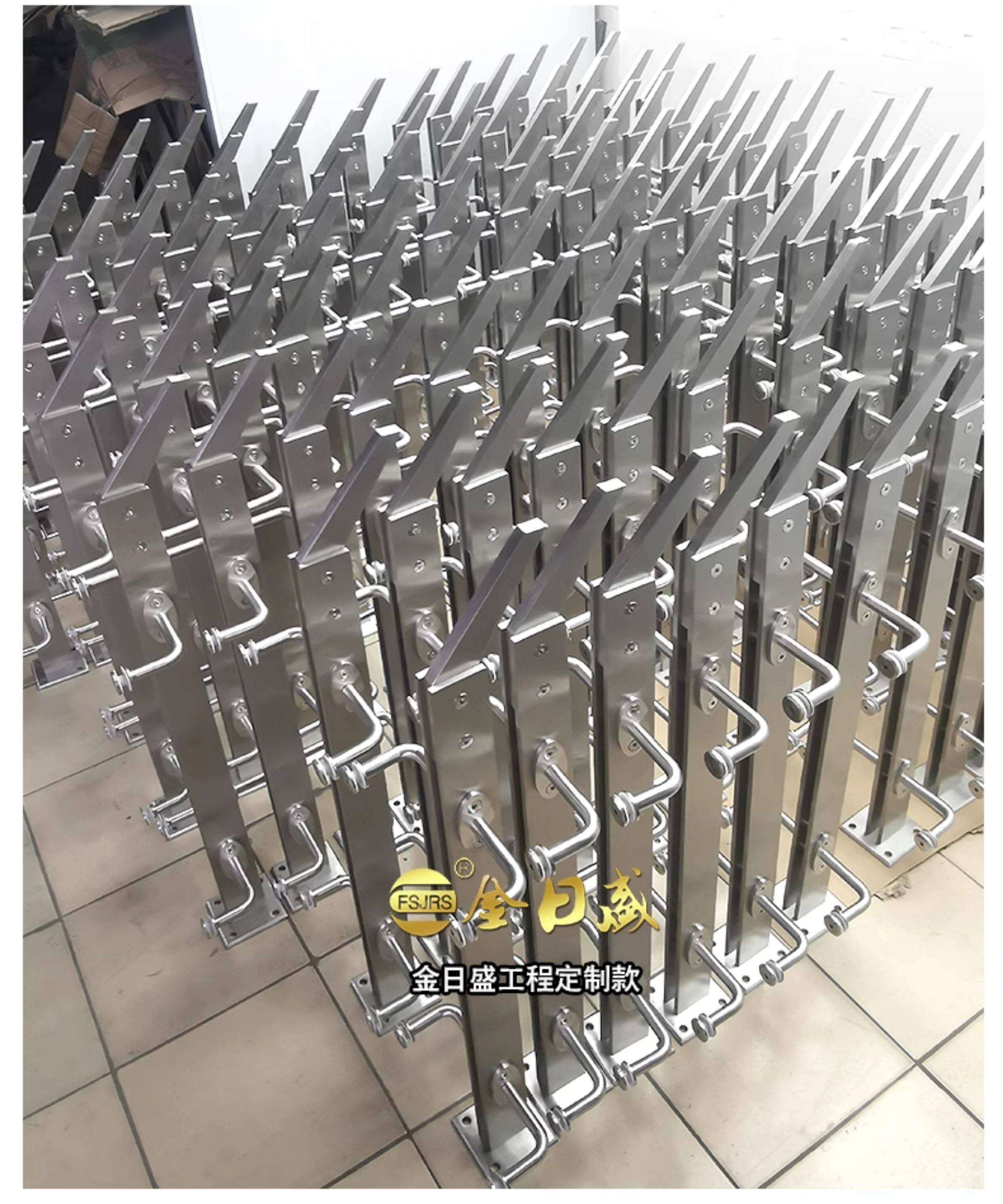 Лестничные перила 楼梯扶手护栏 玻璃扶手栏杆不锈钢阳台护栏室外现代简约u型槽栏杆 Fsjrs