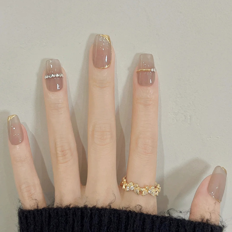 Ice Gray Coffee Nude Color Handmade Wearable Nails with Dazzling High-End Feel, Rich Atmosphere, Gentle Manicure Patches, Removable