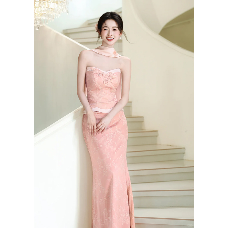 New Chinese-Style Pink Morning Robe, Engagement Dress, Traditional Evening Gown, Women's Strapless Fishtail Dress, Qipao, Light Luxury Niche Style Toast Dress