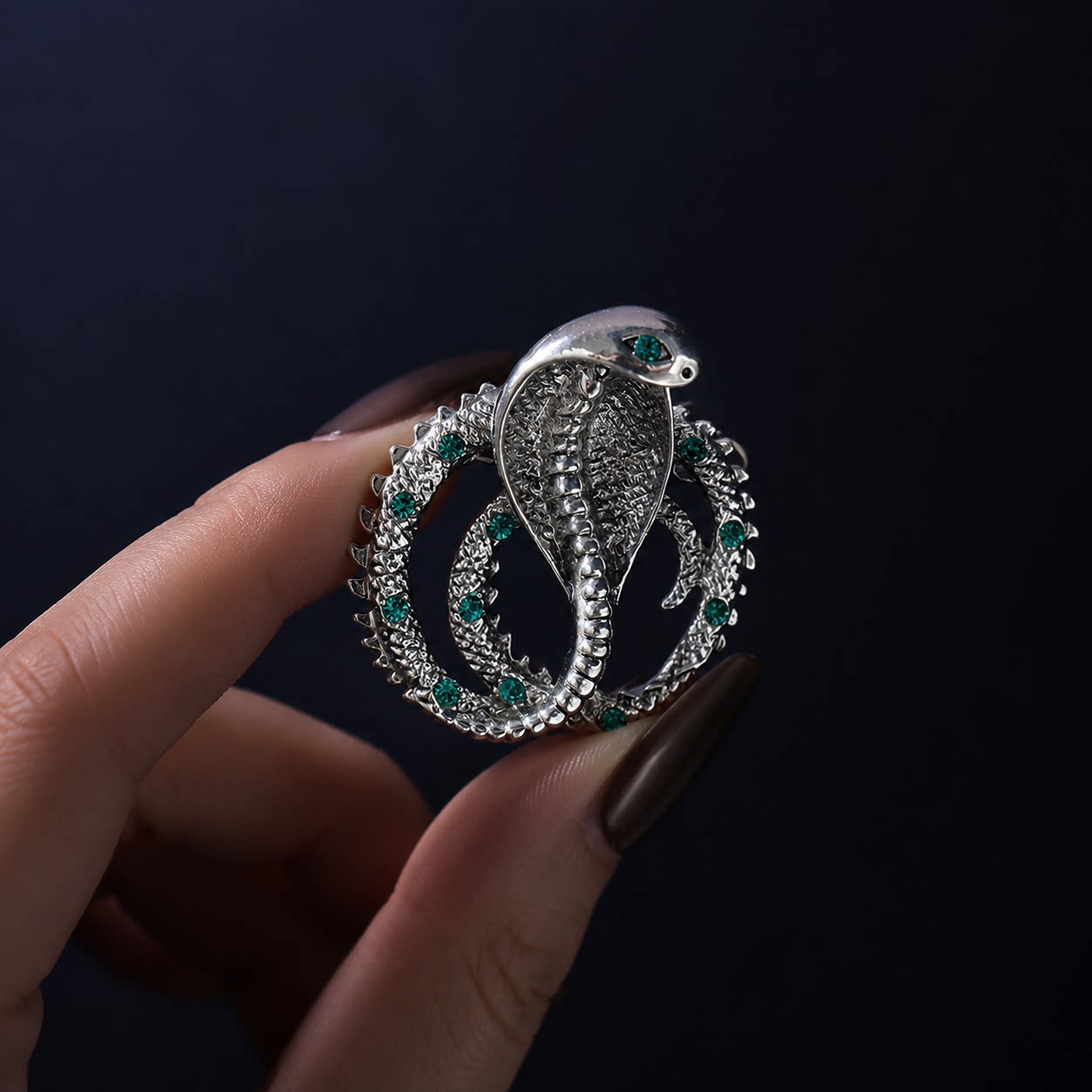 "Jadeite Serpent" Cobra Brooch: Exquisite High-End Luxury Zodiac Snake Year Pendant