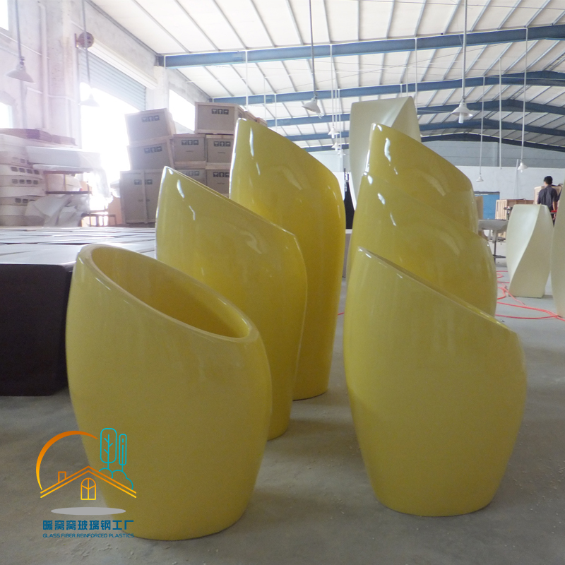 Custom fiberglass flower pot combination simple yellow oblique cut flower pot indoor landscape outdoor square park decoration