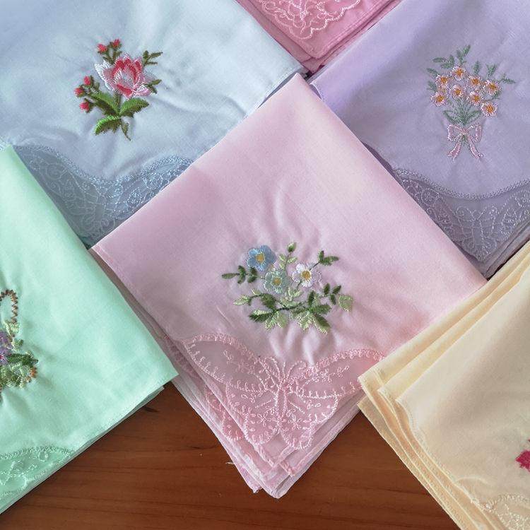 Pure Cotton Women's Vintage-Style Handkerchief for Wiping Sweat, Small Square Towel with Trendy Colorful Base, Floral Embroidery, Lace Corner Handkerchief, Pure Cotton Handkerchief