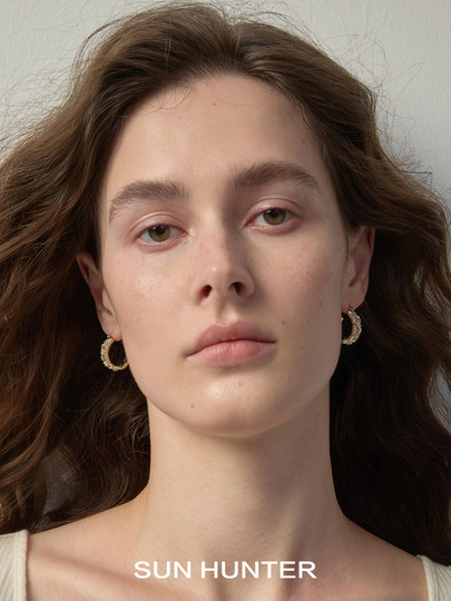 Серьги SUN HUNTER с цветком ириса, винтажные серьги Melard, нишевые серьги класса люкс с дизайнерским акцентом