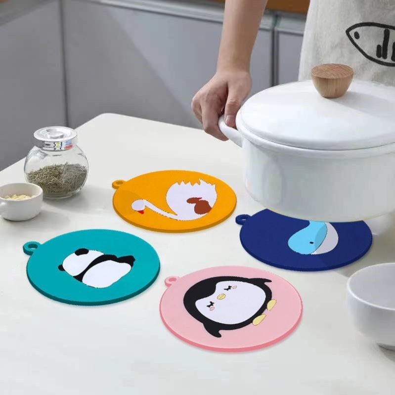 4 Fit Cartoon Thermal Insulation Pads Home Waterproof Dining Table Cups Cushion Dining Hall Silicone Anti-Burn Mat Dinner Plate Mat desktop cushions