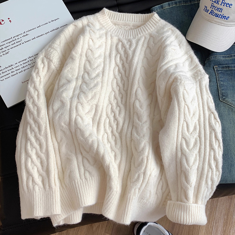 White Cable Knit Sweater for Women, Autumn and Winter, Thickened, Round Neck, Petite, Soft and Lazy Style, Loose Pullover Knit Top