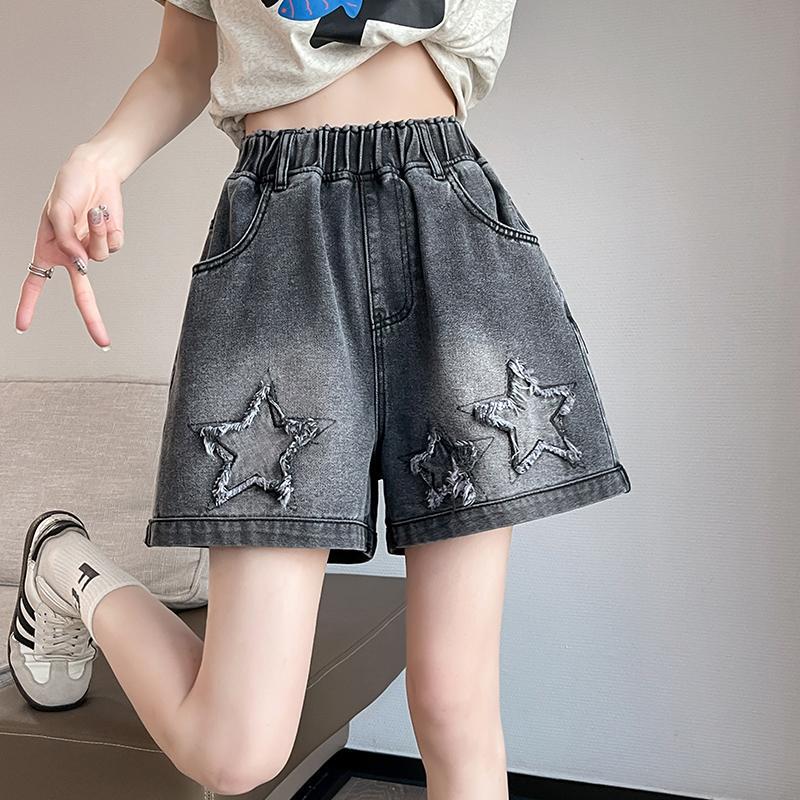 Plus Size New Summer Thin Elastic Waist Slimming Denim Shorts for Women, Suitable for Middle School Students, Loose Casual Quarter-Length Pants, Trendy Plus Size New Summer Thin Elastic Waist Slimming Denim Shorts for Women, Suitable for Middle School Students, Loose Casual Quarter-Length Pants, Trendy