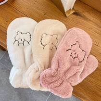 Japan glove winter ladies cute little bear plush even finger plus suede thickened warm students riding anti-chill gloves tide