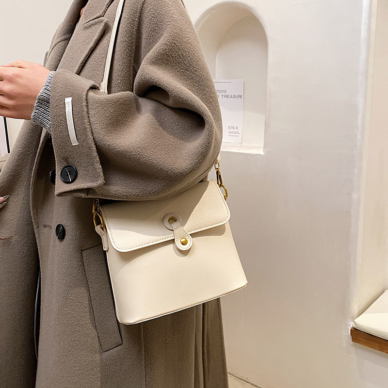 Advanced Senses Kits 2022 new Chaonets Red Ocean Texture Diagonal Satchel women Fashion small crowdsourced Shoulder Bucket