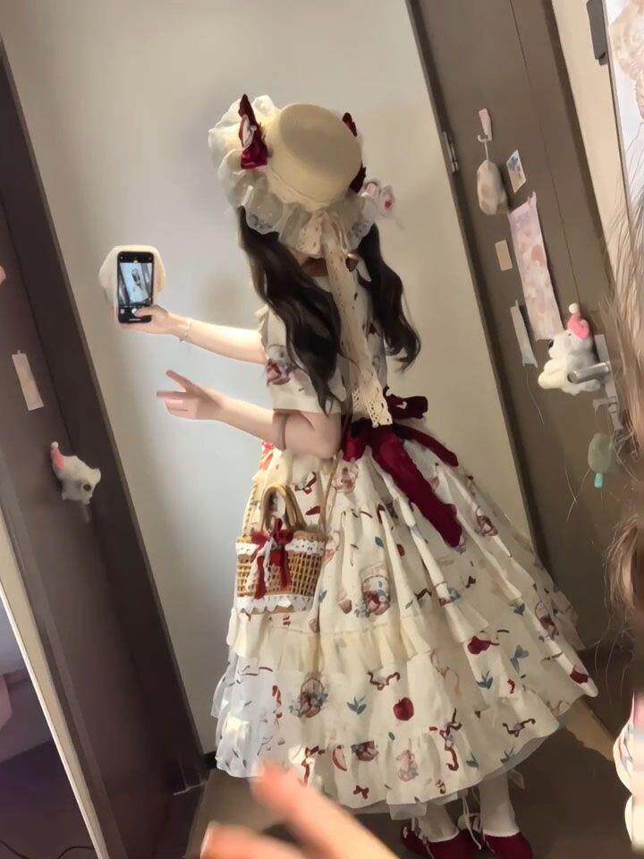 Китайцы одежда наборы 夏日甜美少女感红色lolita公主裙女娃娃领印花泡泡袖收腰中长裙子