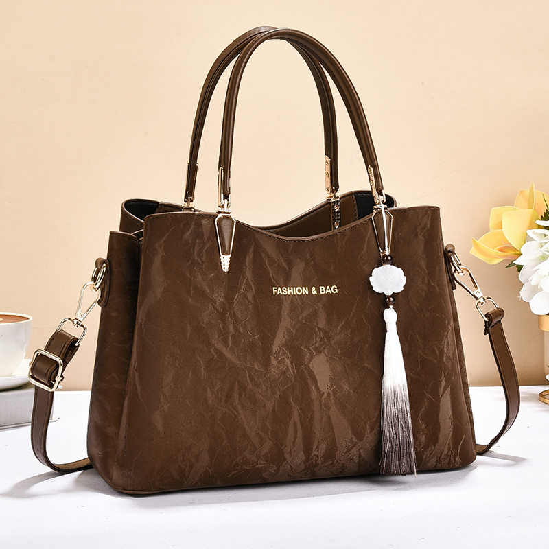 New Chinese-Style Red Wedding Bag, Large-Capacity Tote Bag for Women, Crossbody Bag, 2025 New Bridal Bag, Stylish Shoulder Bag