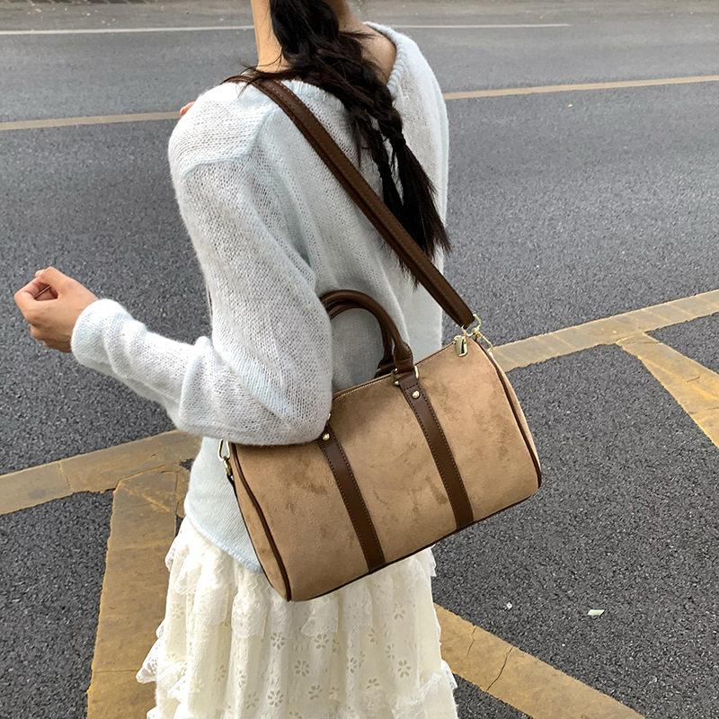 Casual Retro Suede Pillow Bag Large-Capacity Handbag 2025 New Mother's Shoulder Crossbody Boston Bag