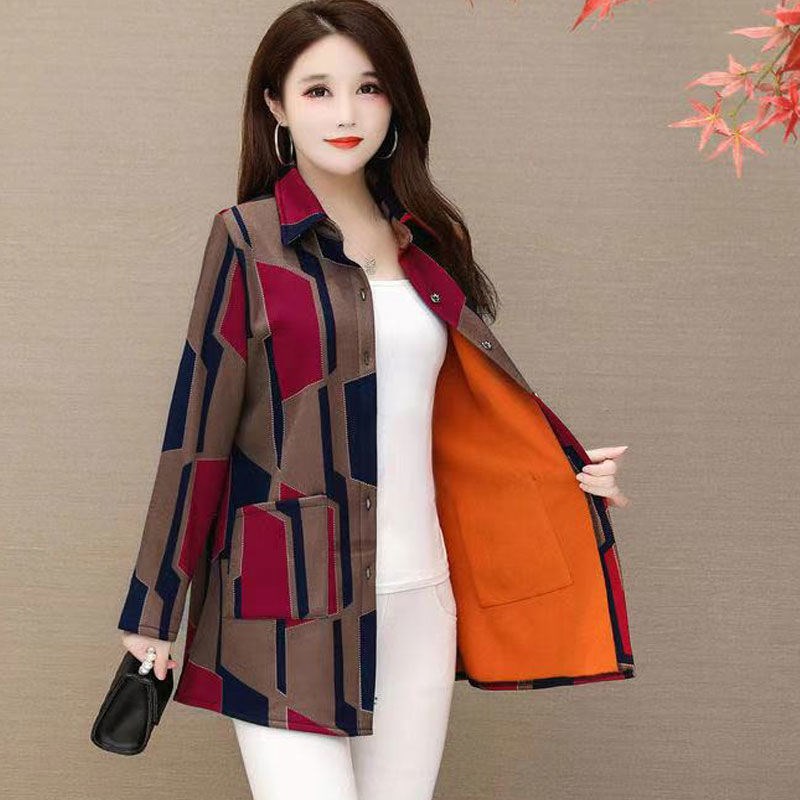 Mom dressed in autumn winter warm shirt in elderly people plus thicker shirt woman middle long edition casual coat coat