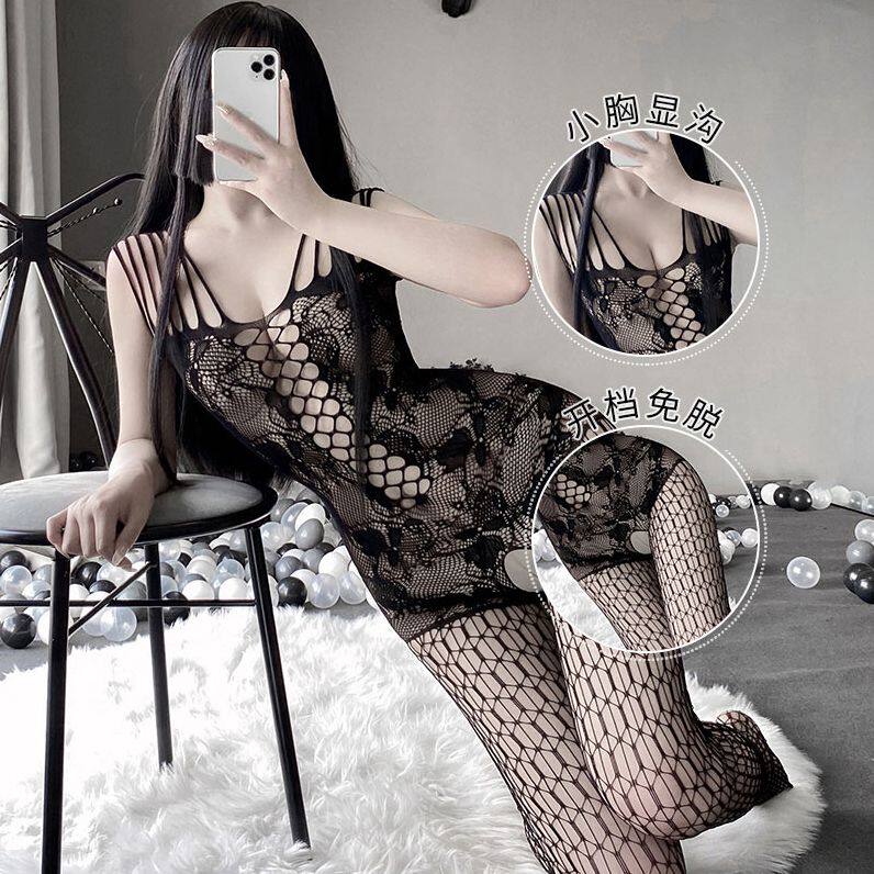 Milk-Fang addicted to fork hollowed-out irregular black widow clothes hearing-machine deluding milk with a cool and quick spray