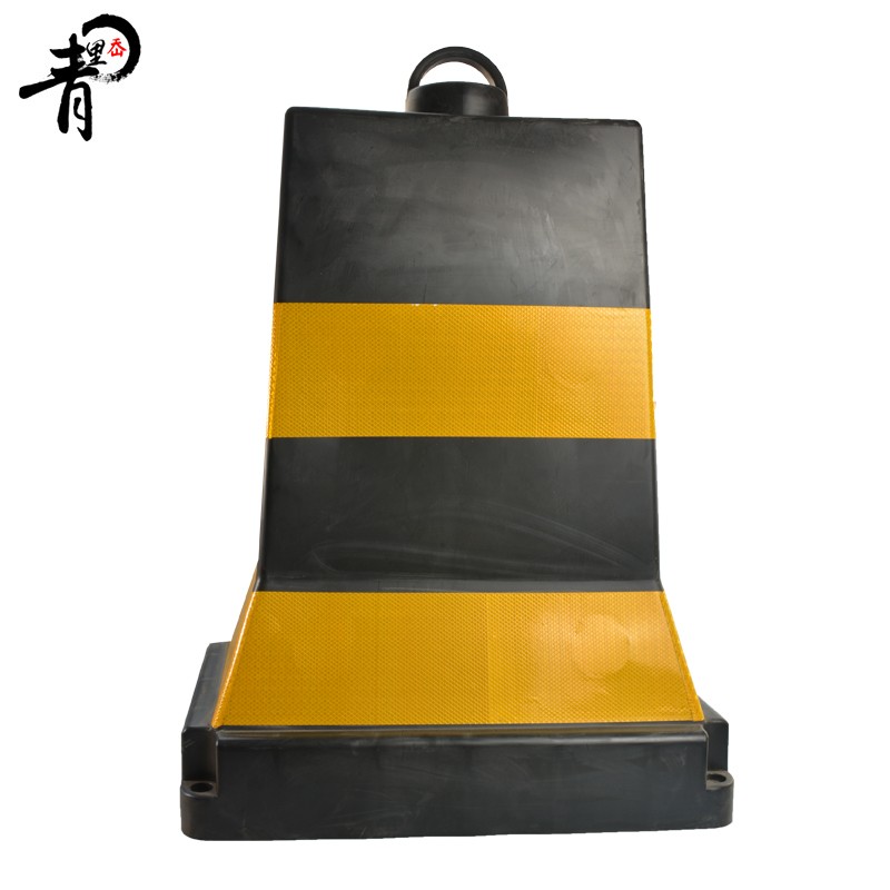Stacking Water Horse City Road Fence PVC Safety Fence against Collision Rubber Isolation Pier Road Facility