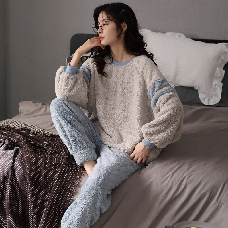 Sandro Vicari light luxury winter couple flannel pajamas simple coral velvet plus velvet thickened home clothes