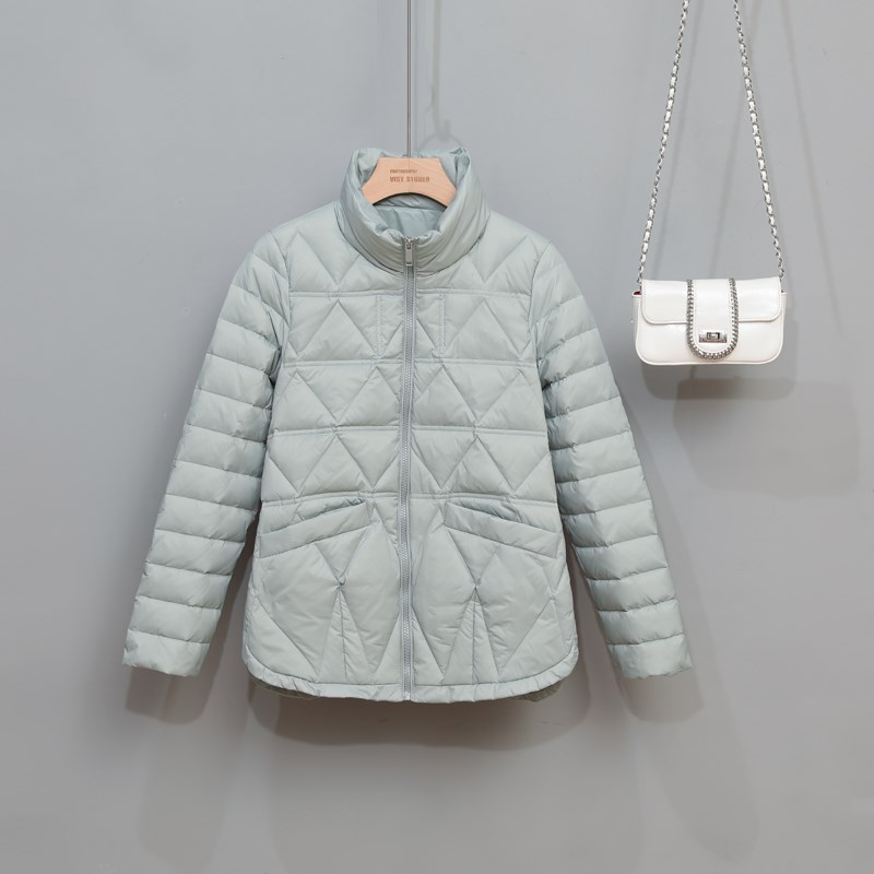 Tide Card Fashion Light Thin Down Clothes Women 2022 New Winter Short white duck suede small Lightweight Fashion Jacket 