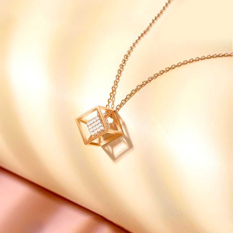 (China Gold) Zhenshang Silver Stereo Geometric Pendant 2022 New Necklace Female Clavicle Chain for Girlfriend