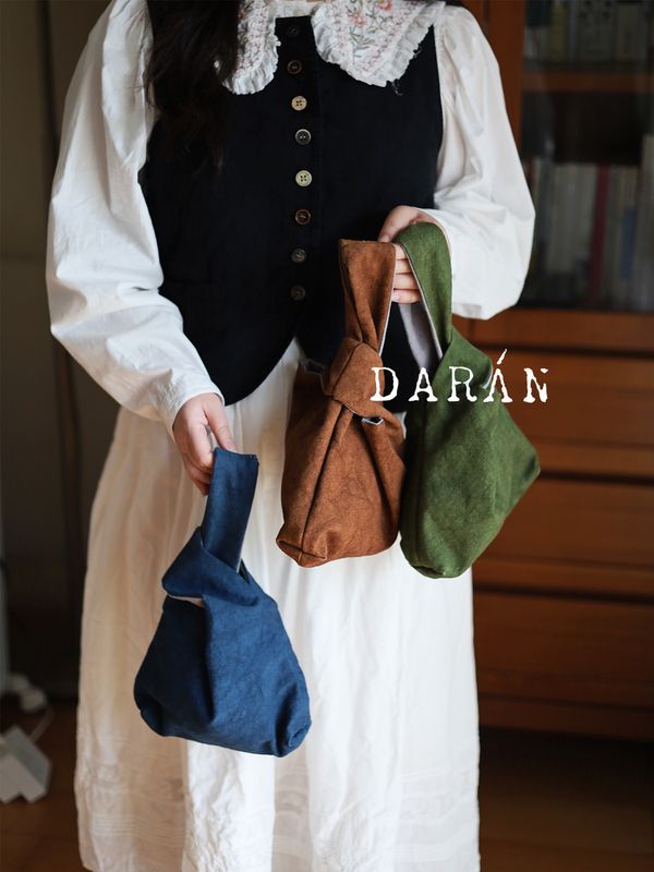Daihiki | Natural Season Hand-Dyed Tea Green Zen Gift Bag Camera Wrist Bag Caramel Walking Handbag