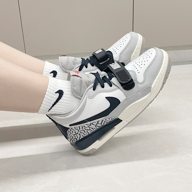 Air Jordan Legacy Aj312 Gs White and Gray Chicago Low-Top Retro Basketball Shoes Cd9054-101