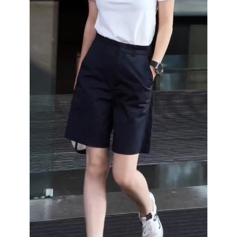 Navy Blue Casual Suit Shorts for Women, Summer 2026 New Style, High-Waisted, Slimming, Simple Straight-Leg Mid-Length Pants, Five-Point Pants Navy Blue Casual Suit Shorts for Women, Summer 2026 New Style, High-Waisted, Slimming, Simple Straight-Leg Mid-Length Pants, Five-Point Pants
