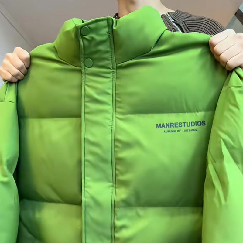 This Year's Popular Autumn and Winter Green Cotton Coats Are Unisex, Thickened and Warm, Suitable for Students, Loose-Fitting Large Cotton Jackets This Year's Popular Autumn and Winter Green Cotton Coats Are Unisex, Thickened and Warm, Suitable for Students, Loose-Fitting Large Cotton Jackets