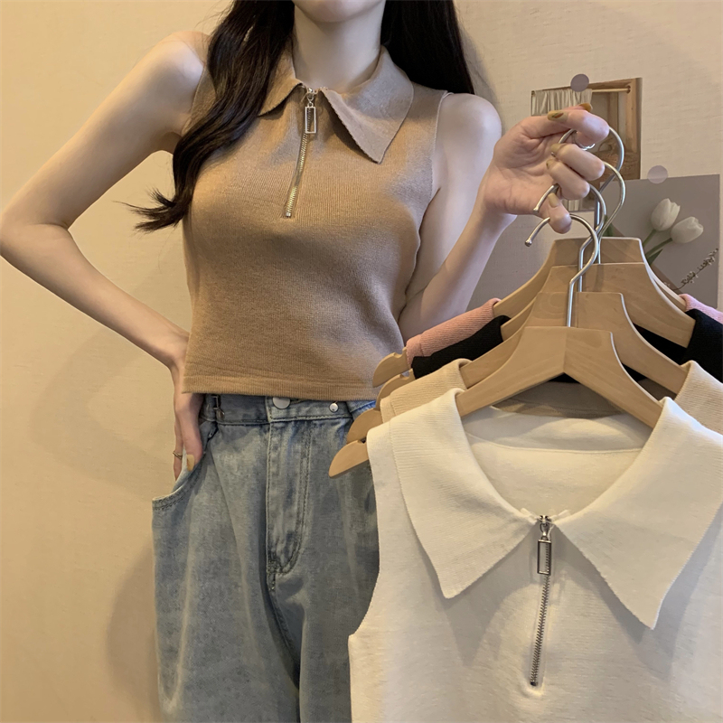 Trendy Polo Collar Tank Top for Women with Zipper Design, Unique Short Style for Layering, Sleeveless Summer Top C