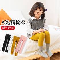 New spring and autumn childrens pantyhose with socks two-in-one dual-purpose baby girl leggings nine-point girls pants for outer wear