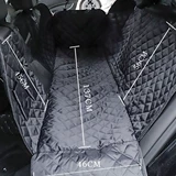 Собачья машины, несущие домашнюю панель, положительный водитель, гнездо автомобиля, в больших собачьих анти -пышных сиденьях на автомобильном артефакте