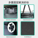 Собачья машины, несущие домашнюю панель, положительный водитель, гнездо автомобиля, в больших собачьих анти -пышных сиденьях на автомобильном артефакте