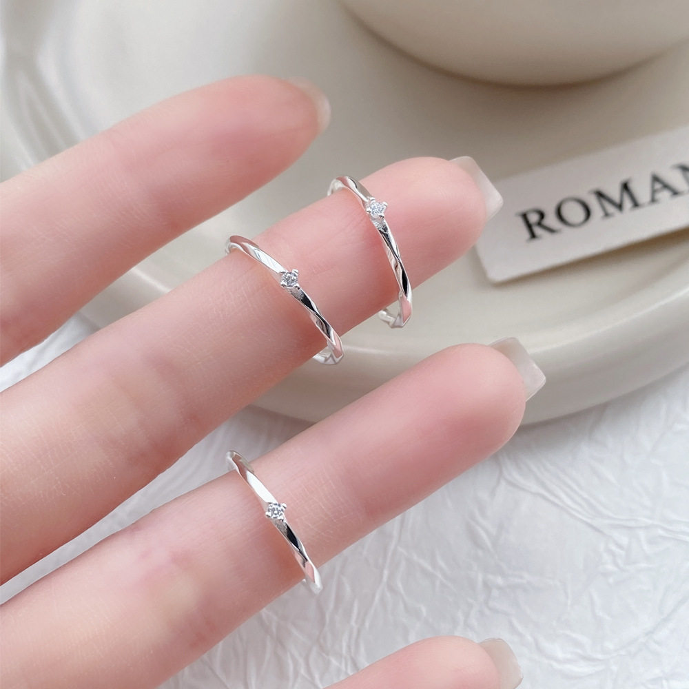 S999 sterling silver Möbius single diamond tail ring