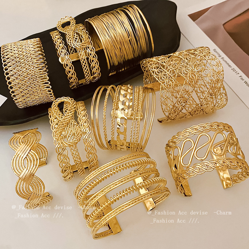 European and American Minimalist Cool Style Metal Open Bracelet Niche Exaggerated High-End Feel Bracelet Personalized Versatile Jewelry European and American Minimalist Cool Style Metal Open Bracelet Niche Exaggerated High-End Feel Bracelet Personalized Versatile Jewelry