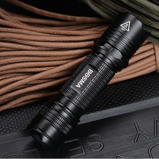 Bocrown (DFU28 flashlight rechargeable) intense light metal lighting flashlight LED riding equipment Far-shot-Taobao