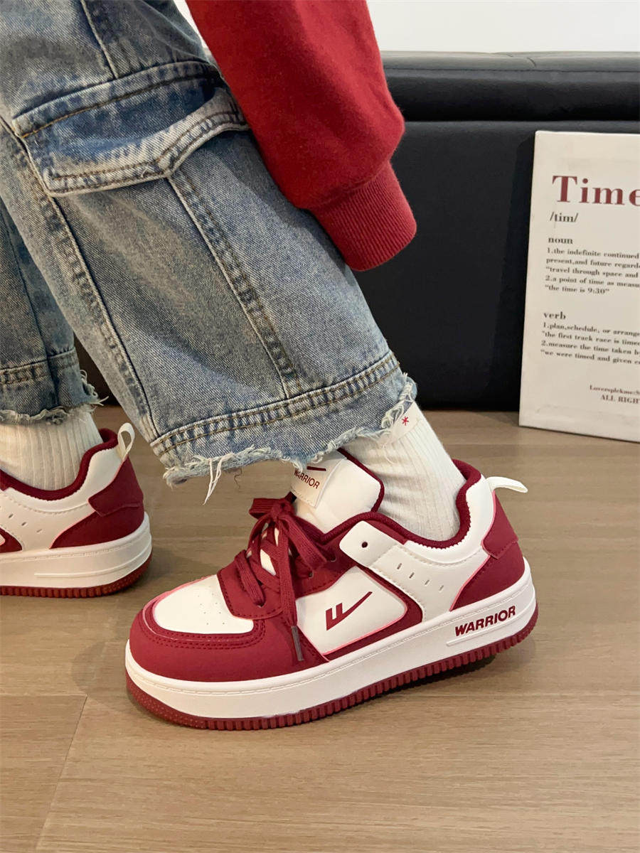 Pull-Back Wine Red White Sneakers for Women 2026 New Spring and Autumn Versatile Sneakers Retro Casual Shoes Thick-Soled Couple Shoes
