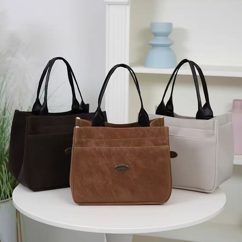 High-Quality Handbag, Horizontal Square Handbag, Women's Commuter Bag, Black Fashionable Lunch Box Bag, Mommy Bag High-Quality Handbag, Horizontal Square Handbag, Women's Commuter Bag, Black Fashionable Lunch Box Bag, Mommy Bag