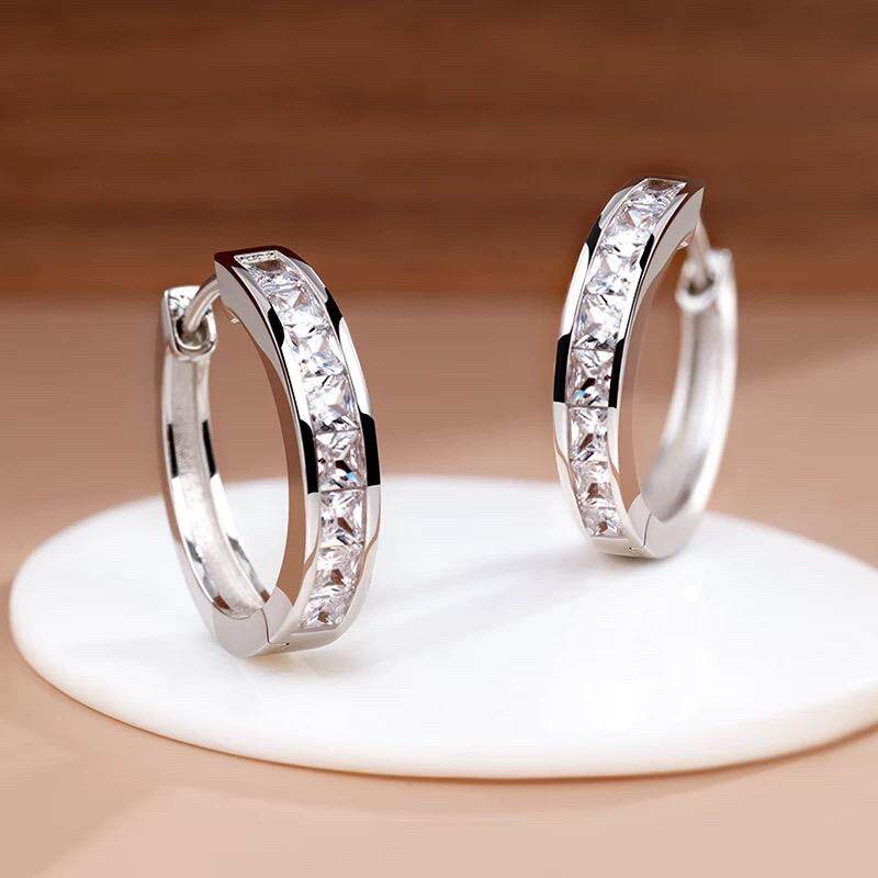 Серьги с муассанитом и иглой из стерлингового серебра S925 пробы, имитация бриллиантовой пряжки для ушей, легкие роскошные серьги-кольца высокого класса, новый взрывной темперамент