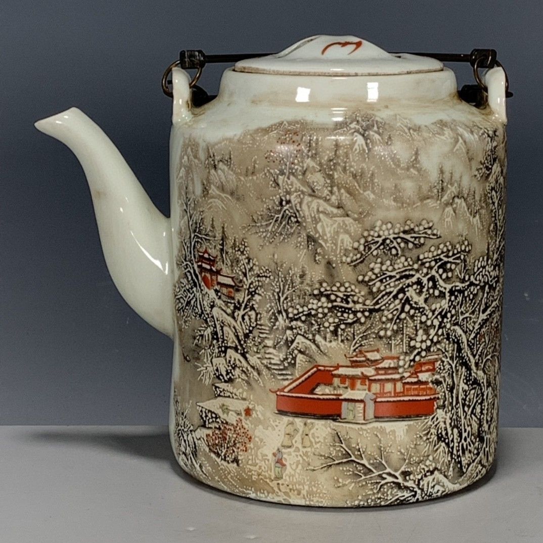 大清同治年制粉彩雪景图提梁壶古玩老物件全美品仿古瓷器收藏