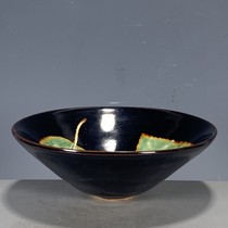 Antiques and miscellaneous antiques second-hand porcelain Qing Dynasty old tire base green leaves bamboo hat bowl collectibles old objects