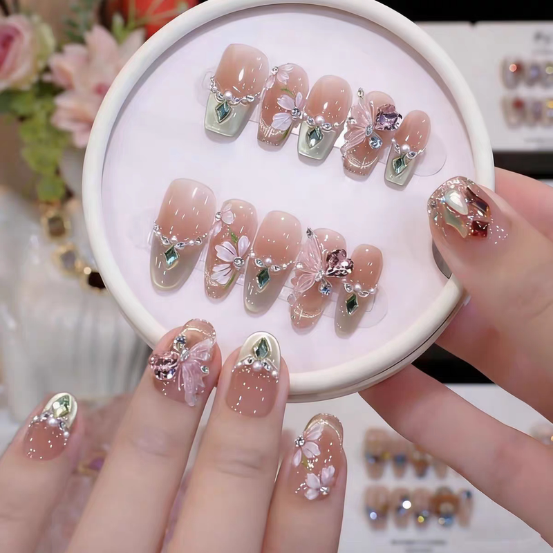 【Spring Butterfly】Purely Handmade Wearable Nails in Green French Style with Clear Cat-Eye Effect, Gentle Butterfly and Floral Design, Brightening Effect, High-End Nail Art