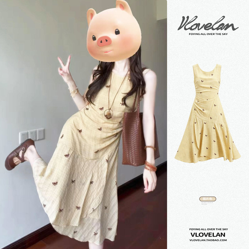 French Resort Style Yellow Embroidered Plaid Sleeveless Dress for Women, New Summer Style, Waist-Cinching, Slimming, Very Beautiful Long Dress French Resort Style Yellow Embroidered Plaid Sleeveless Dress for Women, New Summer Style, Waist-Cinching, Slimming, Very Beautiful Long Dress
