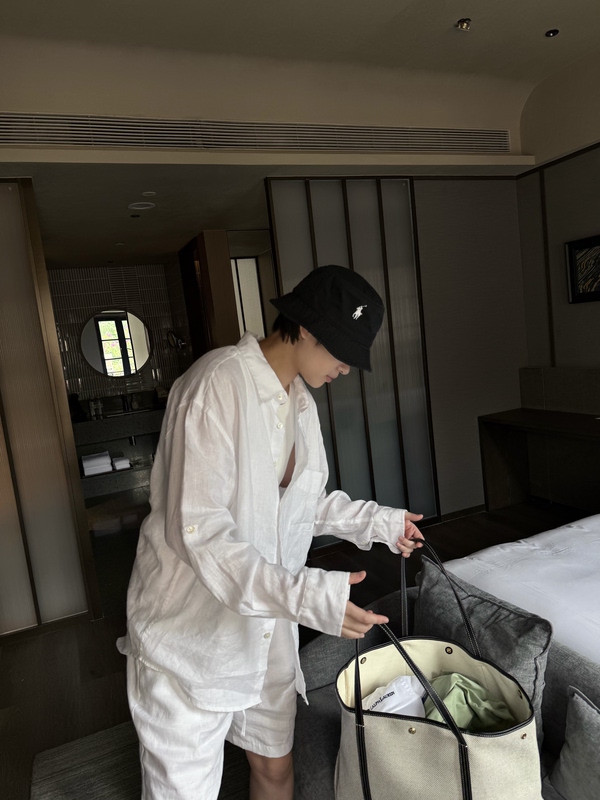 D99 Fusion Linen Sun-Protective Breathable Oversized White Shirt Old Money Style Casual Shirt Five-Quarter Pants Set D99 Fusion Linen Sun-Protective Breathable Oversized White Shirt Old Money Style Casual Shirt Five-Quarter Pants Set