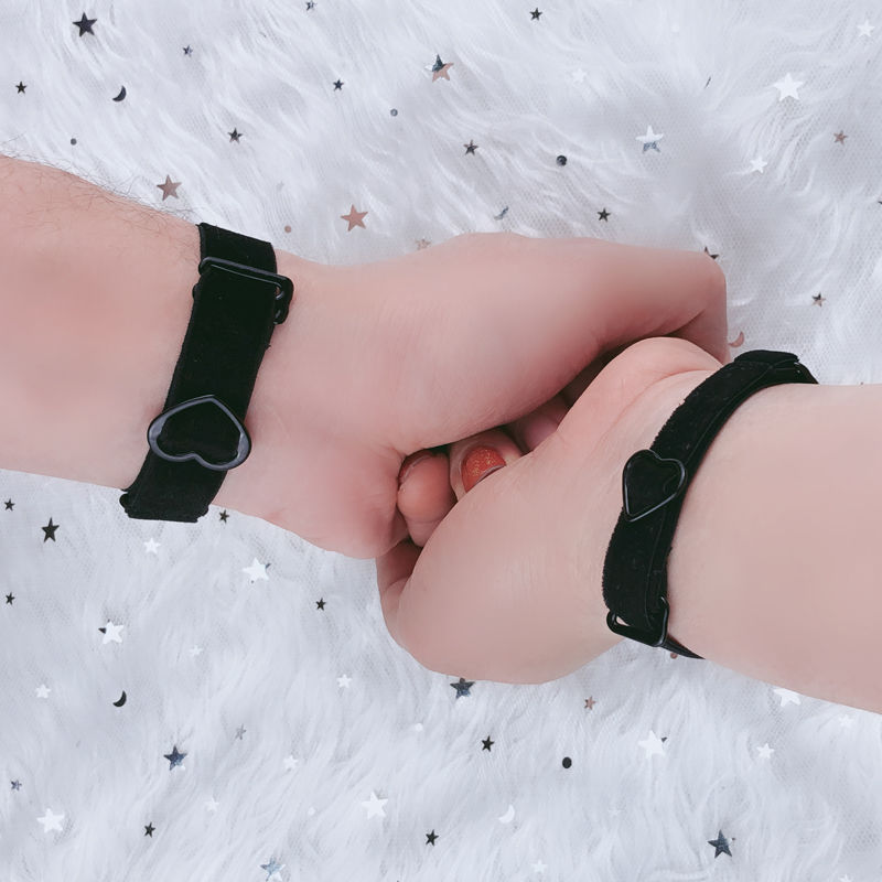 Shoulder strap hand ring sending boyfriend little leather cover sending boyfriend couple hand alchemy about net red identical hand ring black shoulder strap